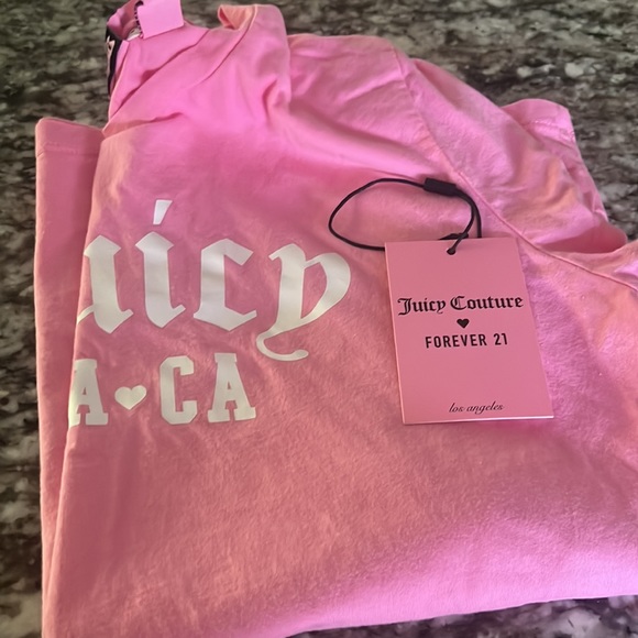 NWOT Forever 21 Juicy Couture Tee size medium - Picture 2 of 5